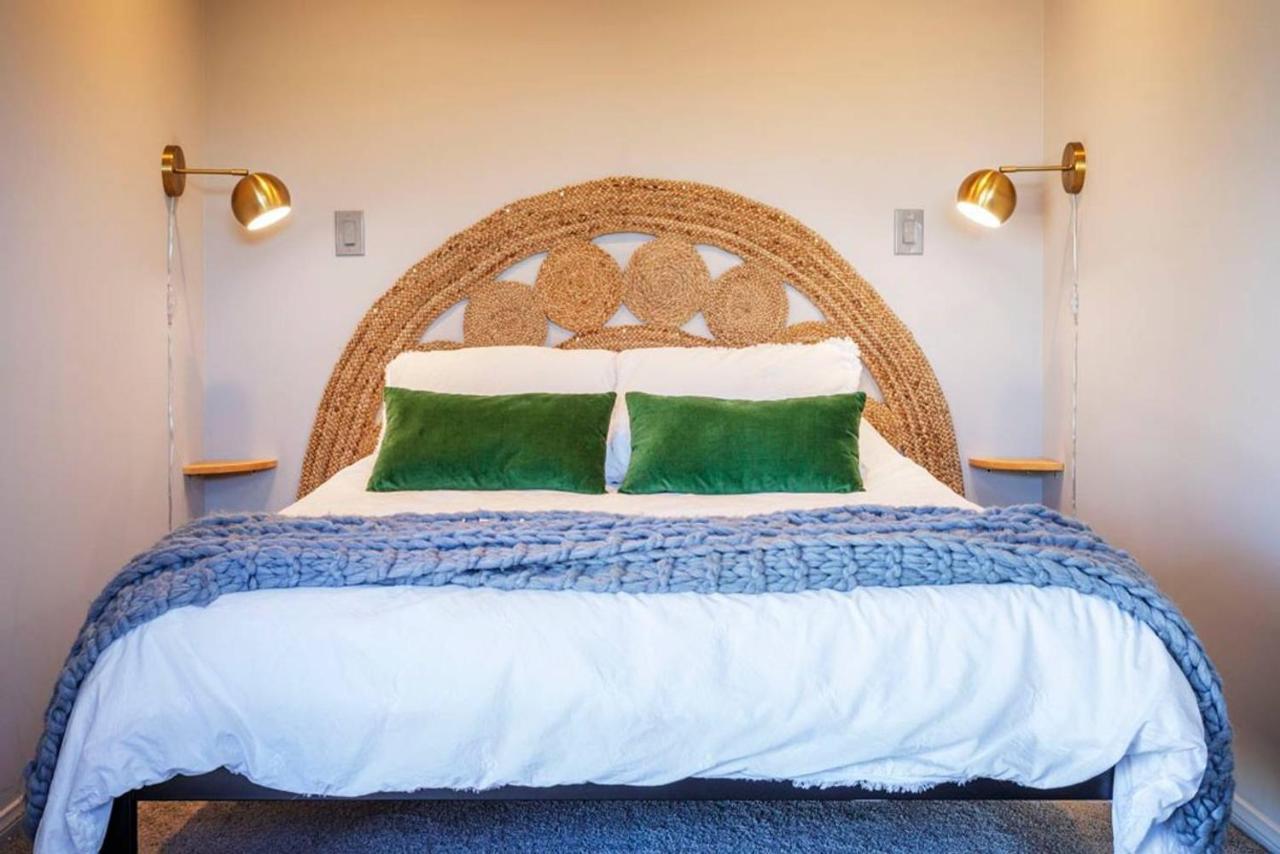 조슈아 트리 Made In The Shade - Central, Hot Tub, Ac, Sleeps 8 빌라 외부 사진